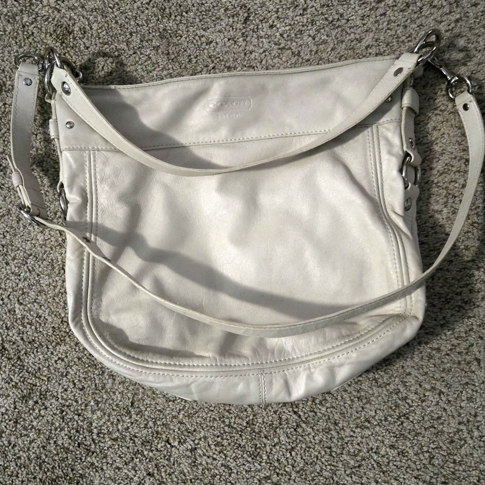 Coach Hobo - Picture 2 of 6